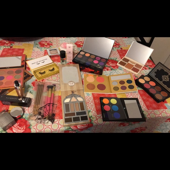 Brand new make up